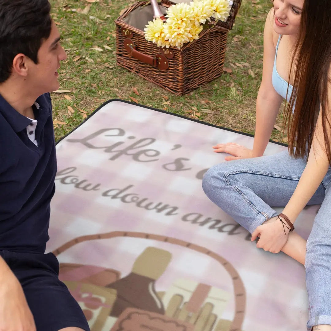 Limited Edition Picnic Blanket checkered pink